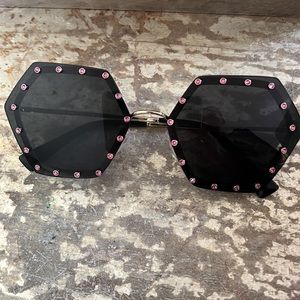 Just bought Valentino sunglasses with pink small “diamonds”